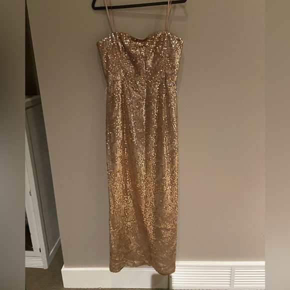 NWT - BGBGMaxAzria Gold Dress - size 12 - Picture 1 of 4